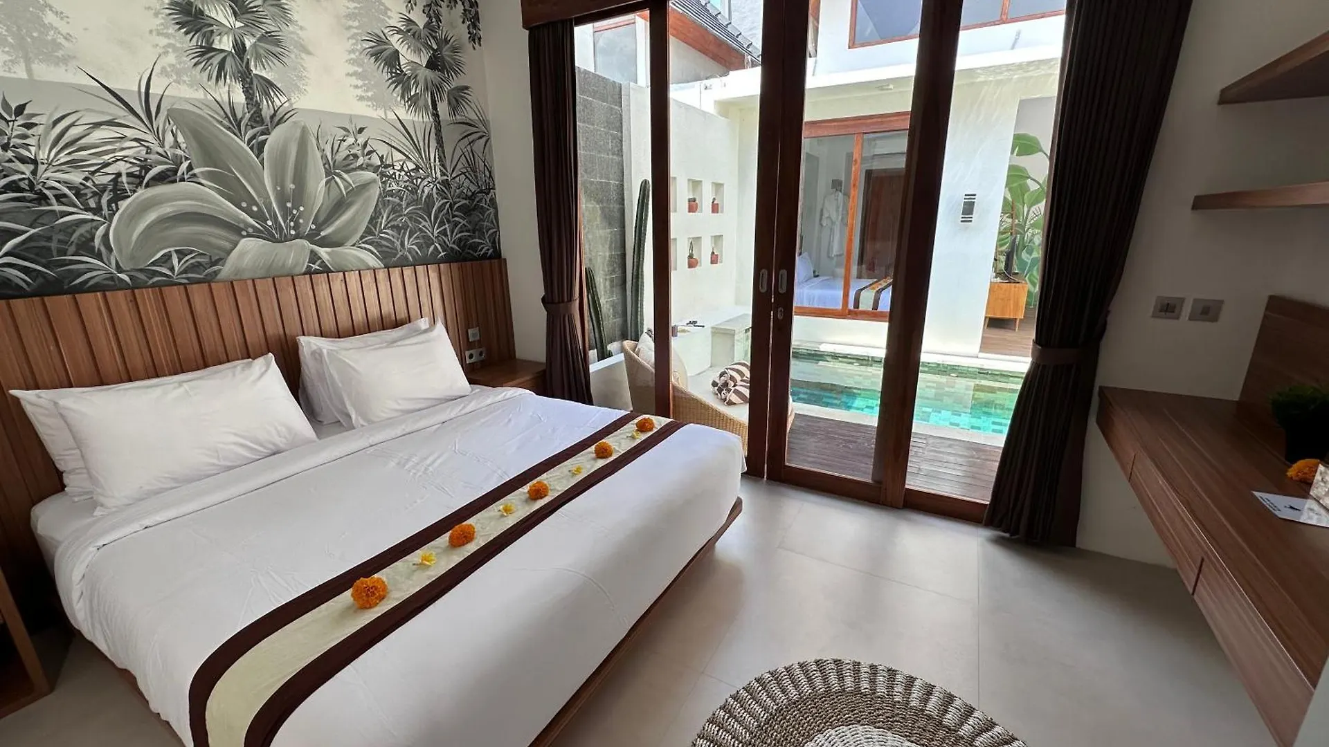 Bali Bird Villa Seminyak   Seminyak (Bali)